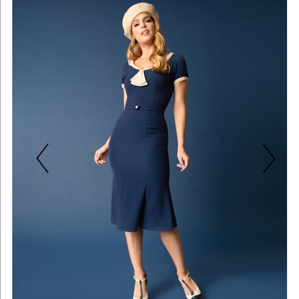 Stop Staring! 1930’s Navy & Ivory Railene Dress!
